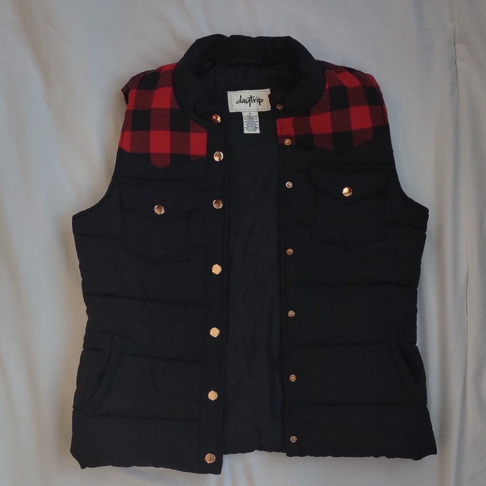 Daytrip Black Vest with Red Plaid Accents